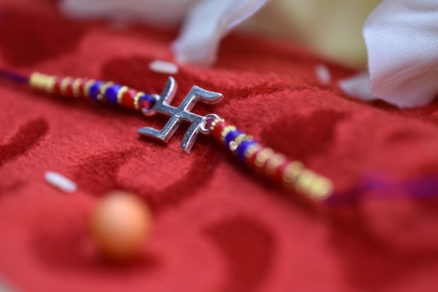 Zbliżenie nici i igły